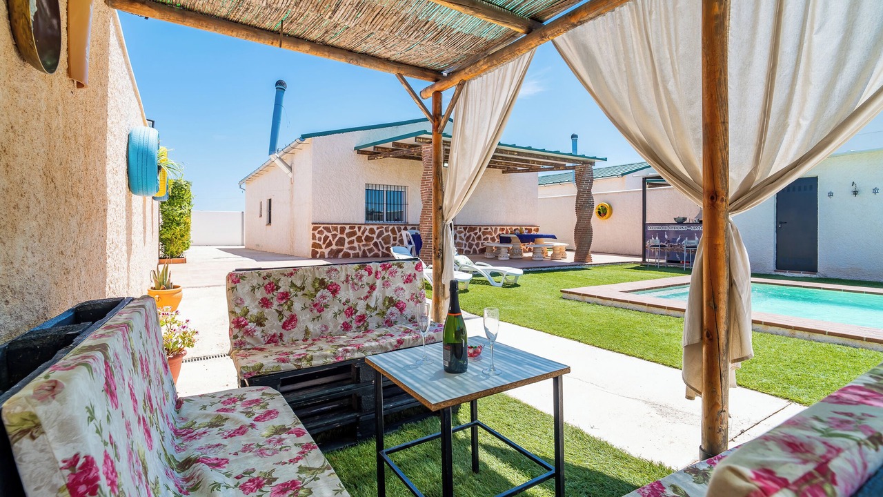 Photo of Patio Balcony in La Lantejuela