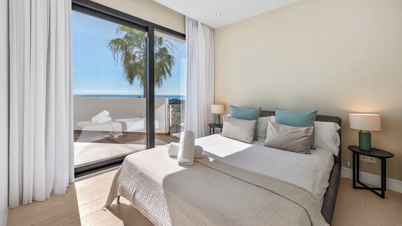 Photo of Bedroom in New Golden Mile