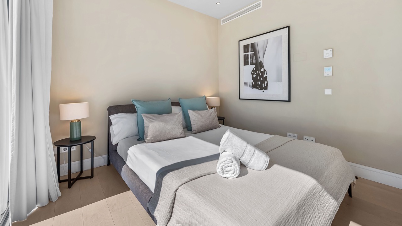 Photo of Bedroom in New Golden Mile