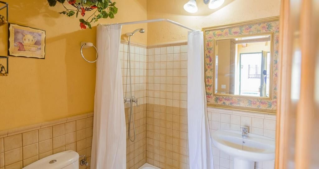 Photo of Bathroom in Rivero de Posadas