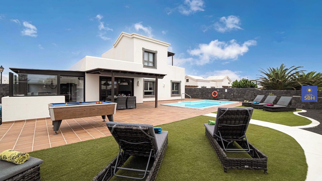 Photo of Patio Balcony in Playa Blanca