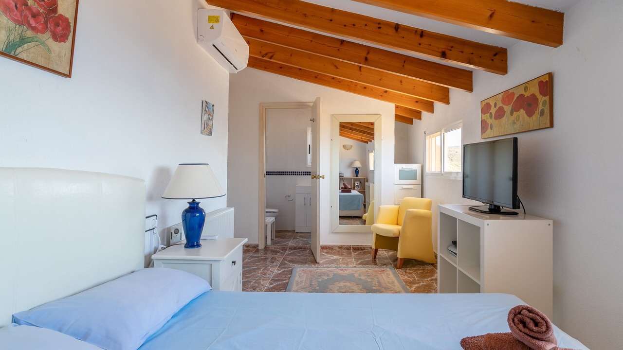 Photo of Bedroom in Coveta Fuma