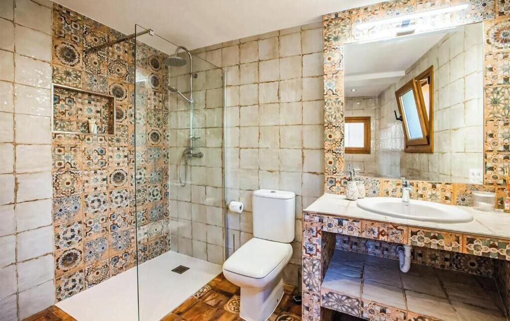 Photo of Bathroom in Turre