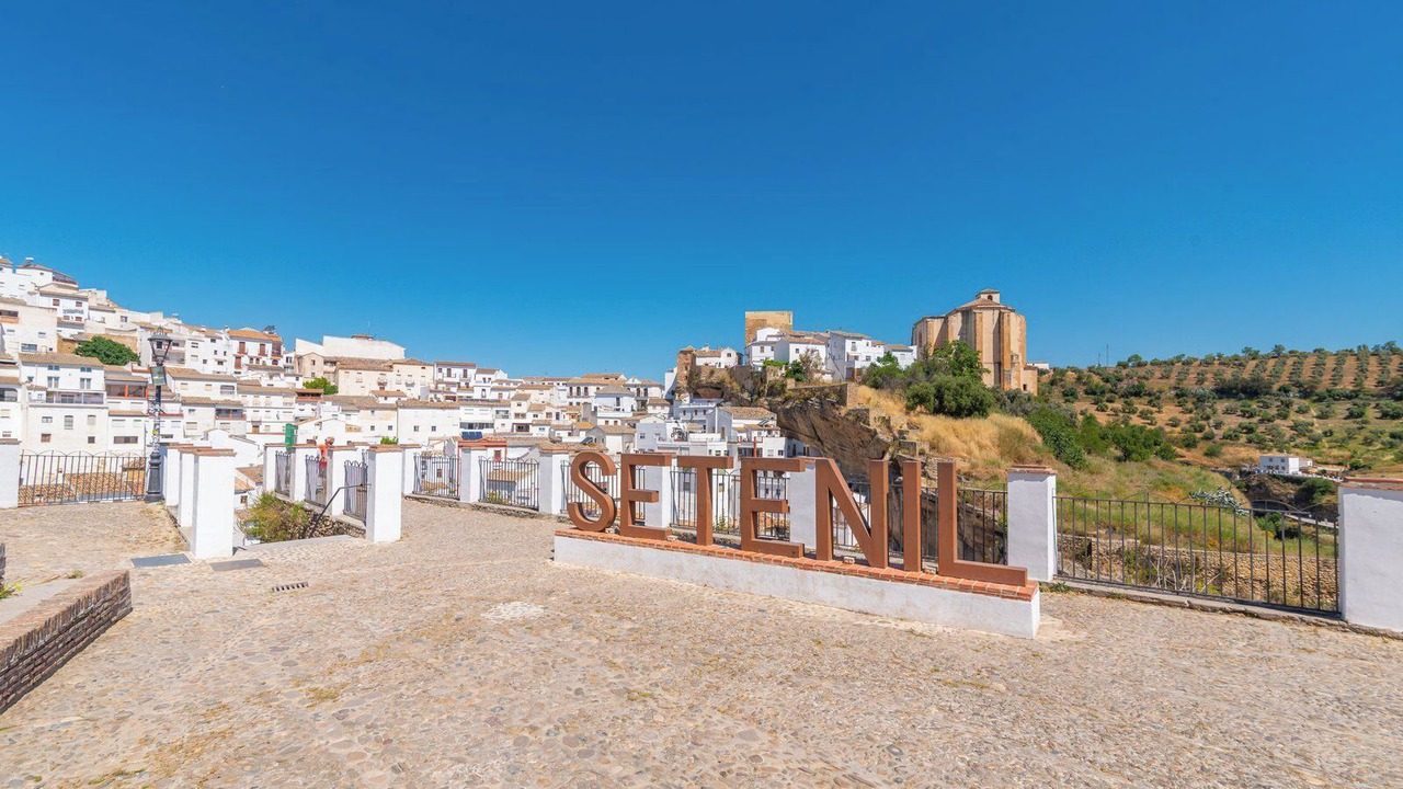 Photo of Others in Setenil de las Bodegas