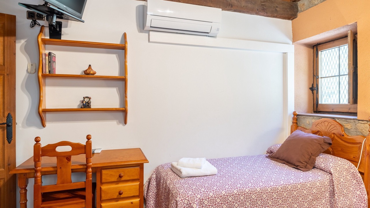 Photo of Bedroom in Candeleda