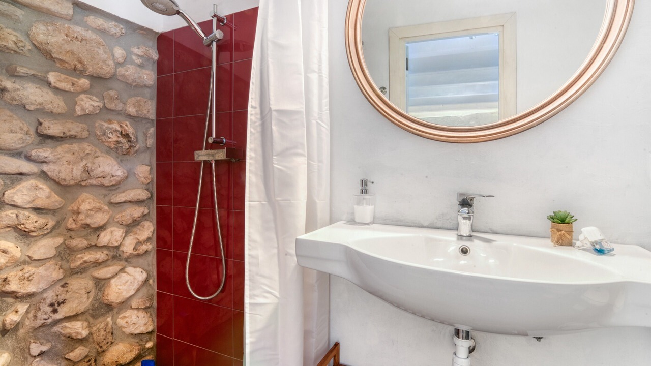 Photo of Bathroom in Vall de Gallinera