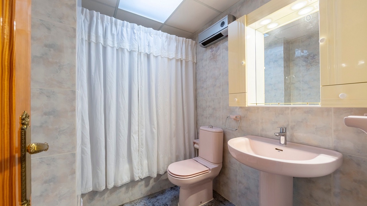 Photo of Bathroom in Fernan Perez