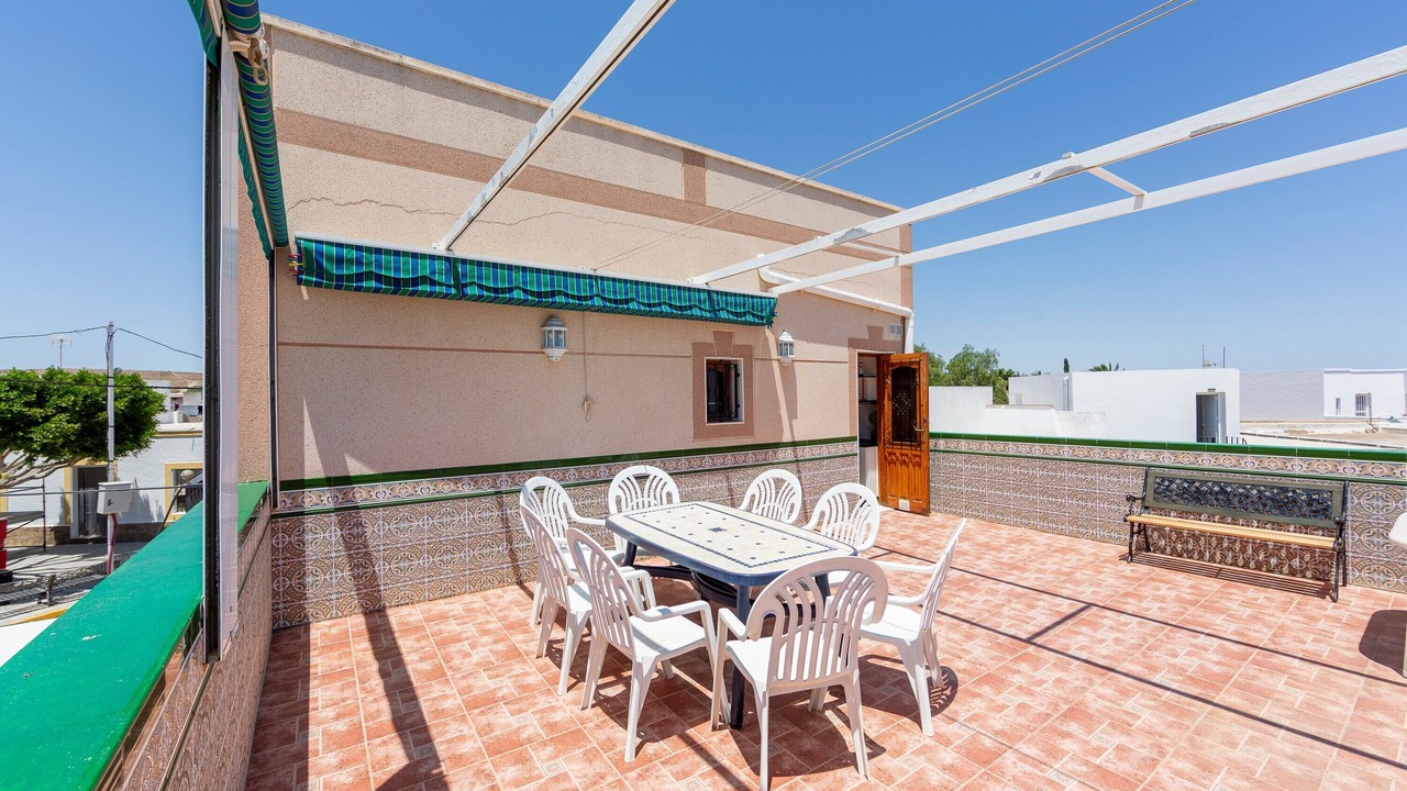 Photo of Outdoor in Fernan Perez