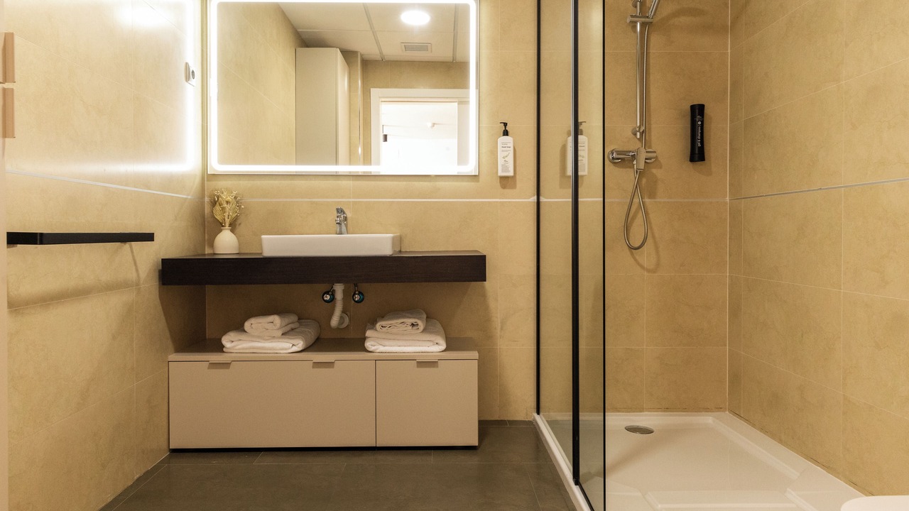Photo of Bathroom in Altozano-Conde Lumiares