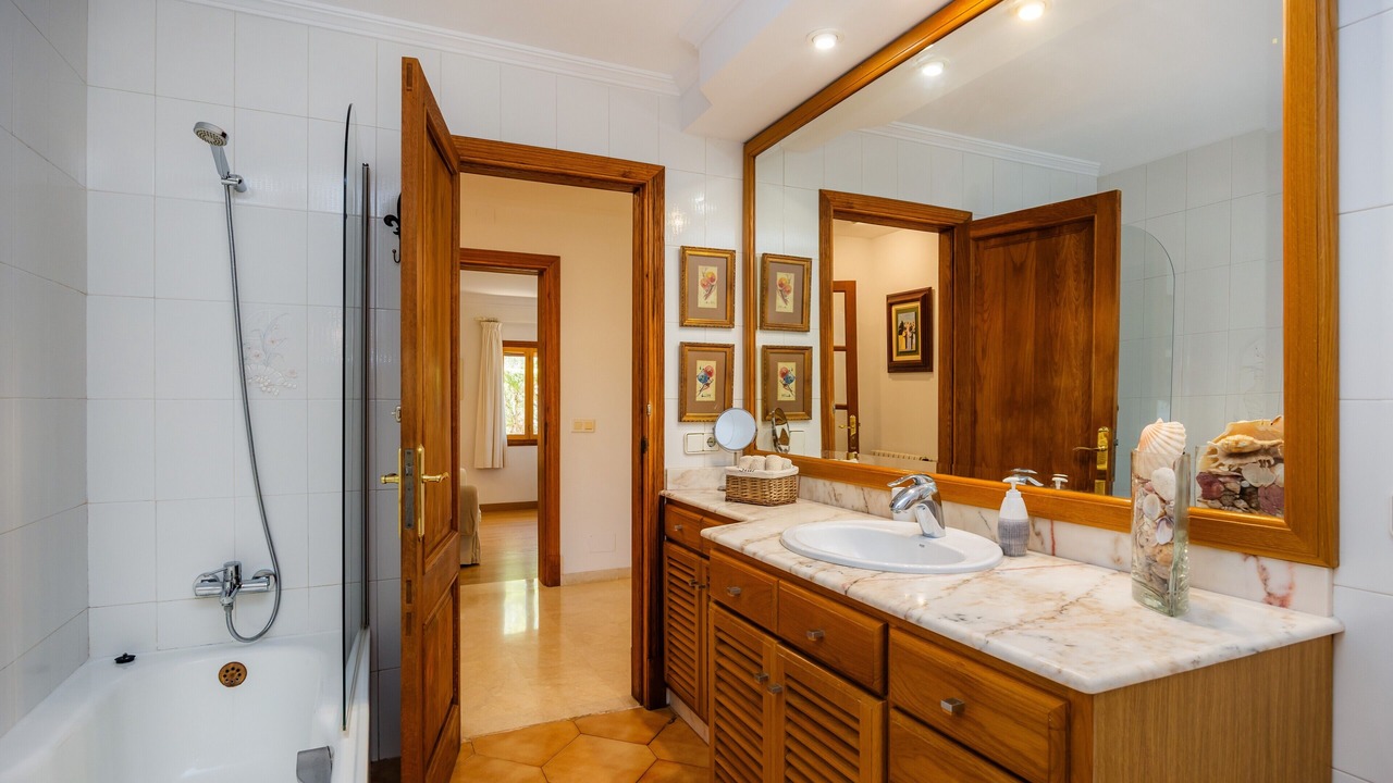 Photo of Bathroom in Inca
