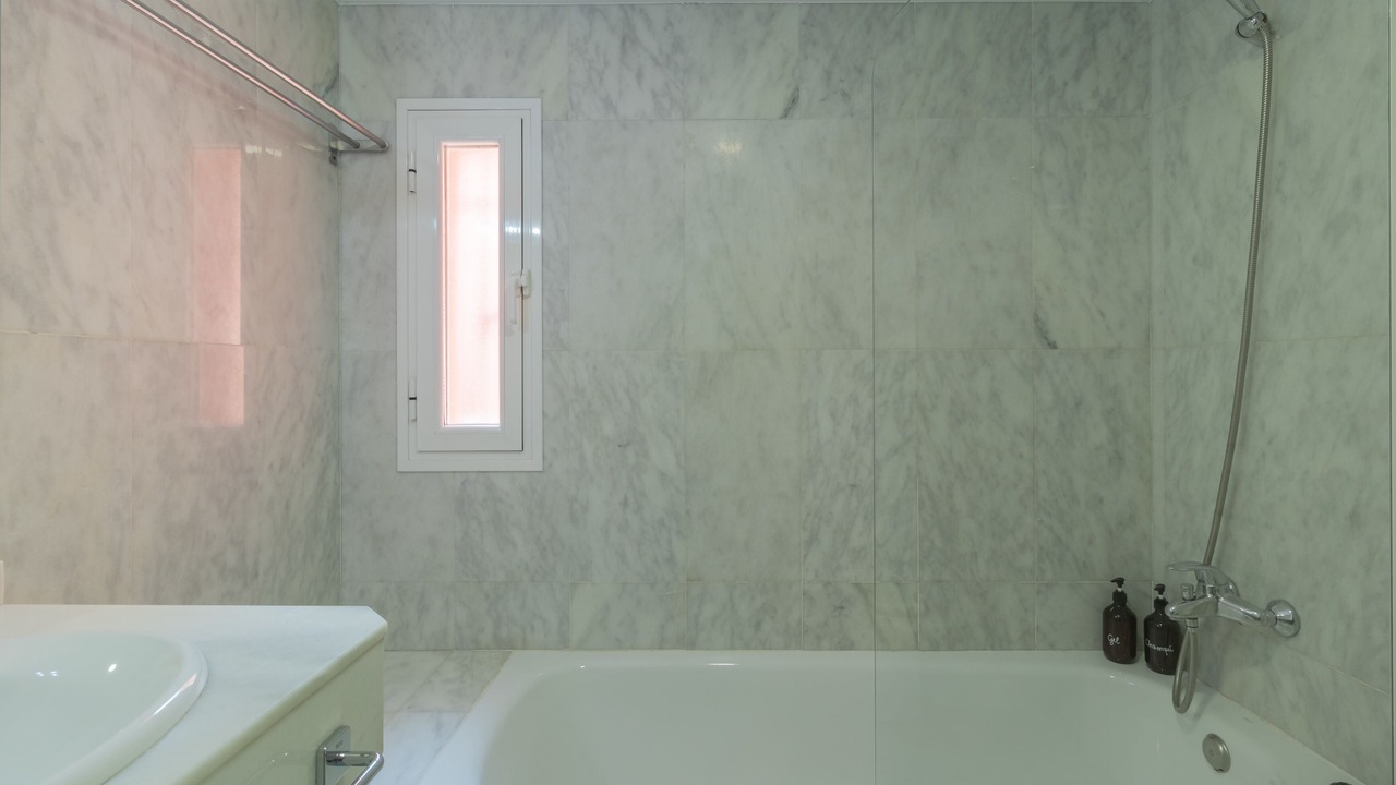 Photo of Bathroom in Jewish Quarter