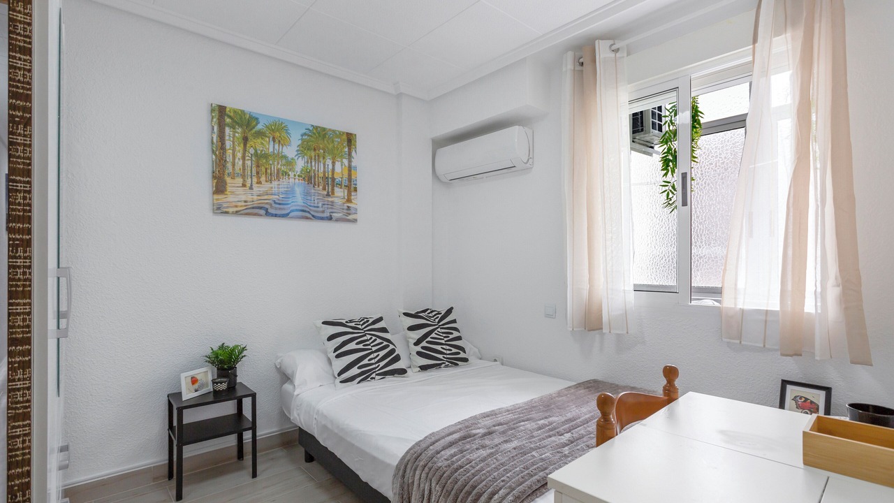 Photo of Bedroom in La Marina