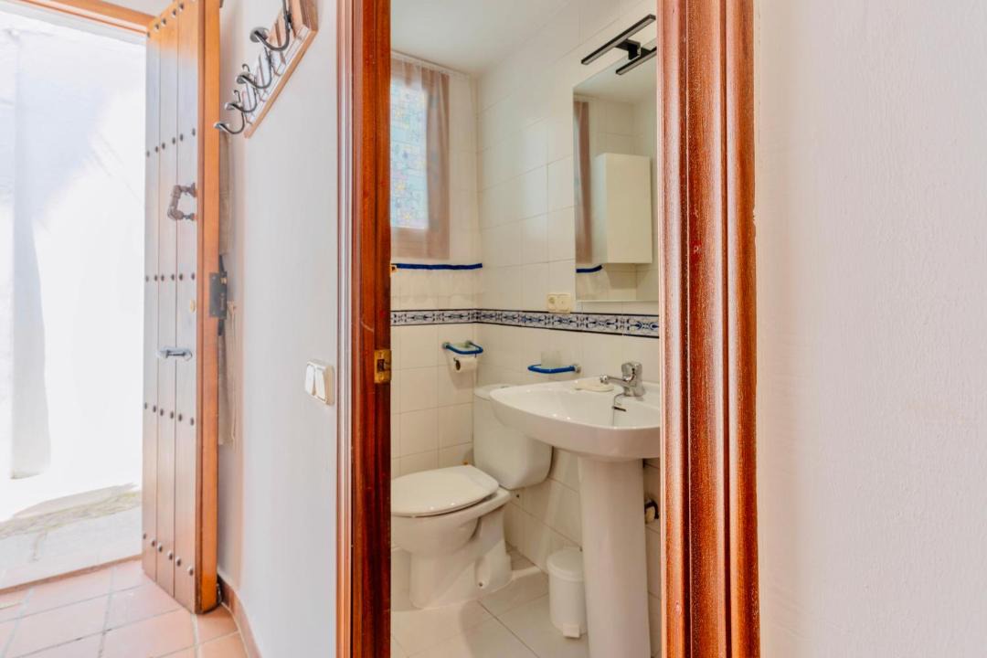 Photo of Bathroom in Jewish Quarter