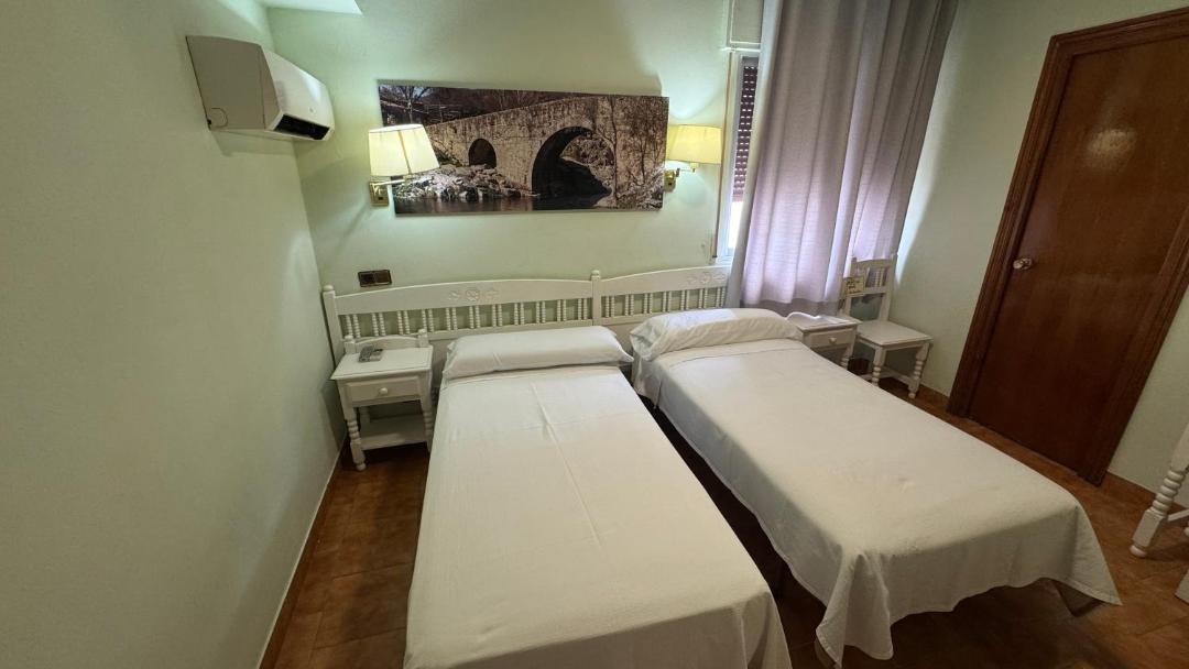 Photo of Bedroom in Madrigal de la Vera