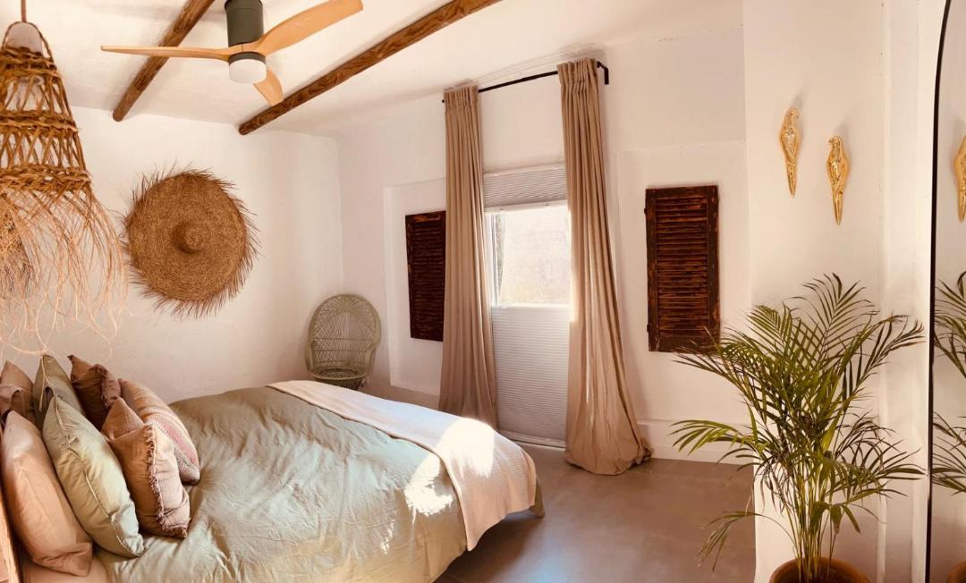 Photo of Bedroom in Coin