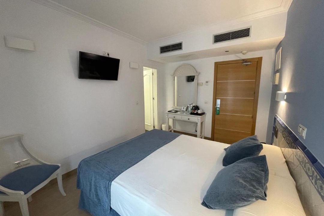 Photo of Bedroom in Nerja City Centre
