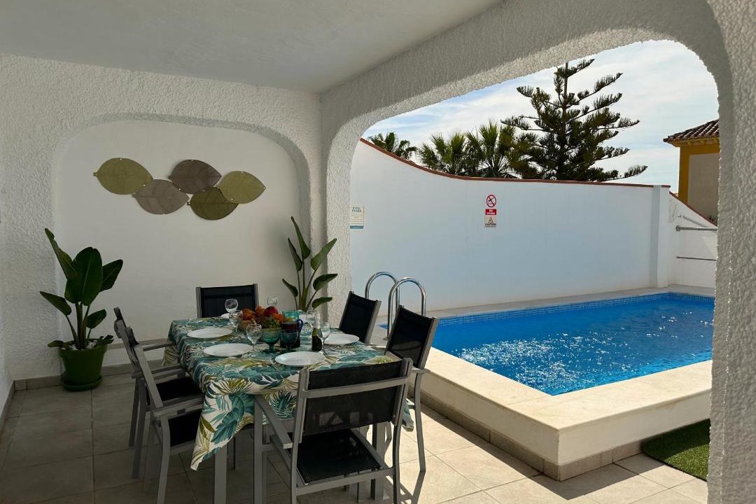 Photo of Patio Balcony in Chimenea