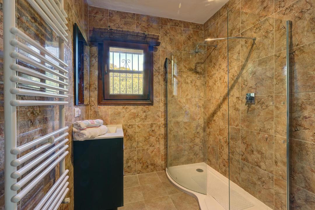 Photo of Bathroom in Casares