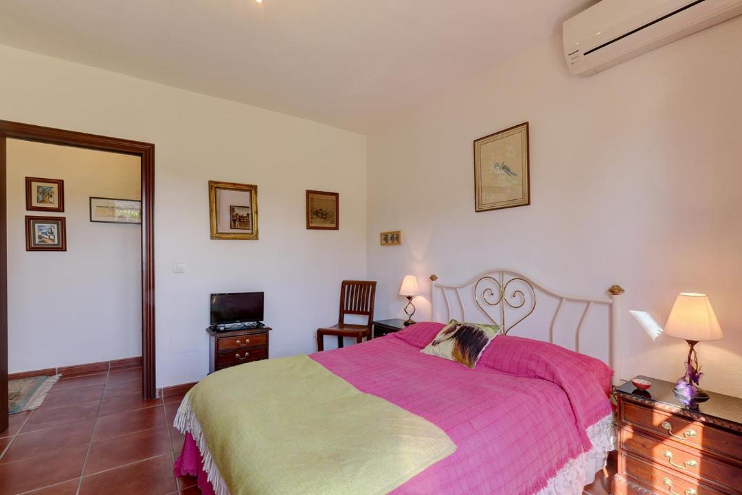 Photo of Bedroom in Casares