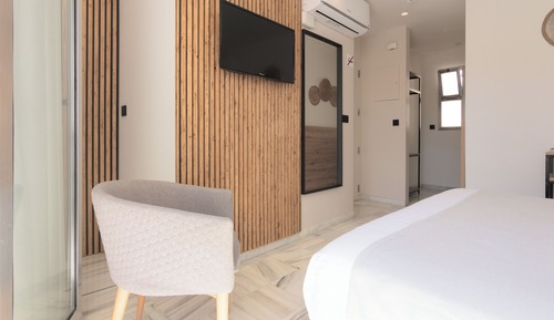 Deluxe Double Room, Terrace, City View