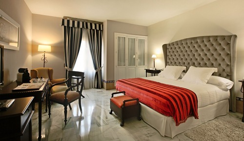 Junior Studio Suite