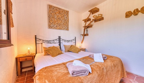Deluxe Double Room, Private Bathroom, Hill View