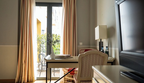 Basic Room, 1 Double Bed