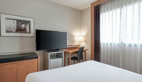 Standard Room, 1 Queen Bed