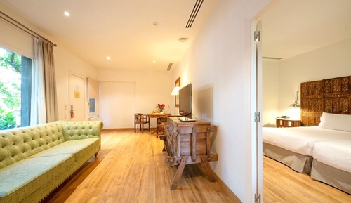 FAMILY GARDEN ROOM (2 Adults + 1 Child)