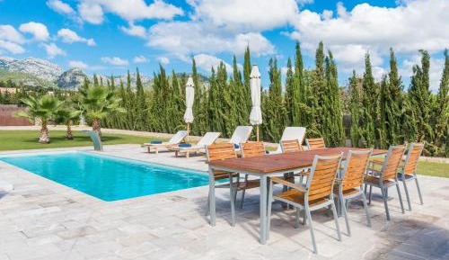 Villa with Garden View