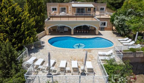 Villa with Sea View