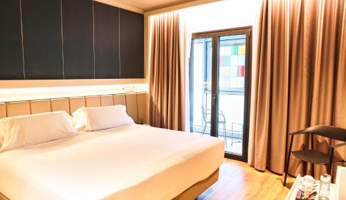 Deluxe Double Room with Balcony