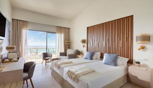 Twin Room with Sea View