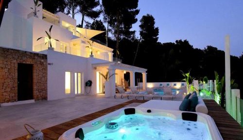Four-Bedroom Villa