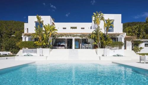 Six-Bedroom Villa 