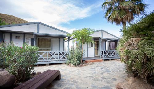 Bungalow (5 Adults)