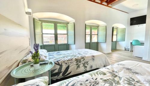Twin Room with View