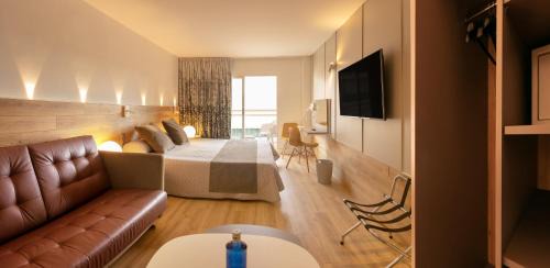 Junior Suite (2 Adults)