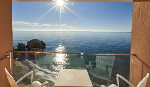 Double Room with Sea View and Balcony