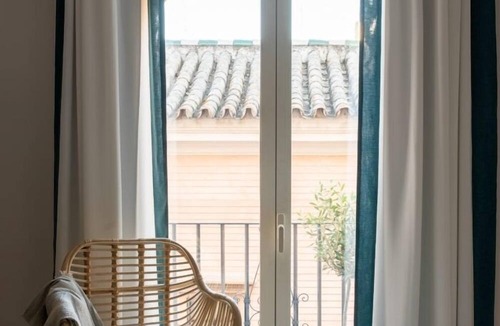 Encarnacion-Regina Apartment | Hommyhome Vera Cruz 202