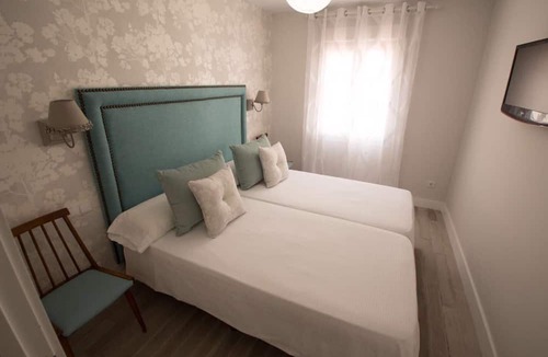Jewish Quarter Apartment | The Roman wall's balcony