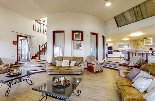 Macher Villa | Lanzarote Sunset - Twelve Bedroom Villa, Sleeps 25
