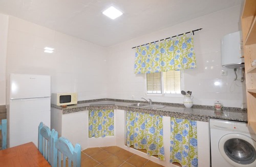 Conil de la Frontera Hotel | Samuel house with community pool and porch