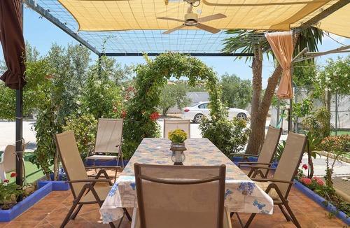 Baena House | Country House 'Casa Rural La Brisa' with Mountain View, Private Pool and Air Conditioning