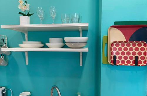 Bormujos Apartment | Apartamento Lux Sevilla con Garaje Privado y Piscina
