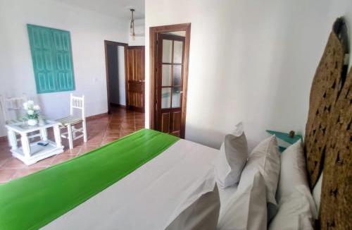 Algodonales House | "La Güena Vida" Chalet con 4 Habitaciones de Hotel
