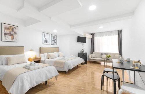 Altozano-Conde Lumiares Hotel | Pensión Plaza América