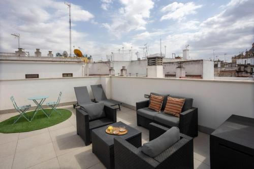 Private & Pool Goyeneta Sevilla Urban Apartment