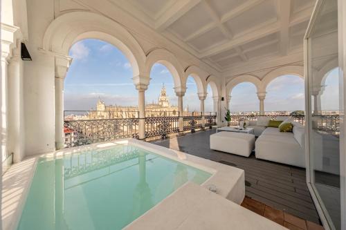 ISG Apartments The most Exclusive apartment in Sevillaparking